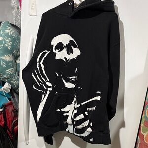 Black Skeleton Graphic Pullover Hoodie